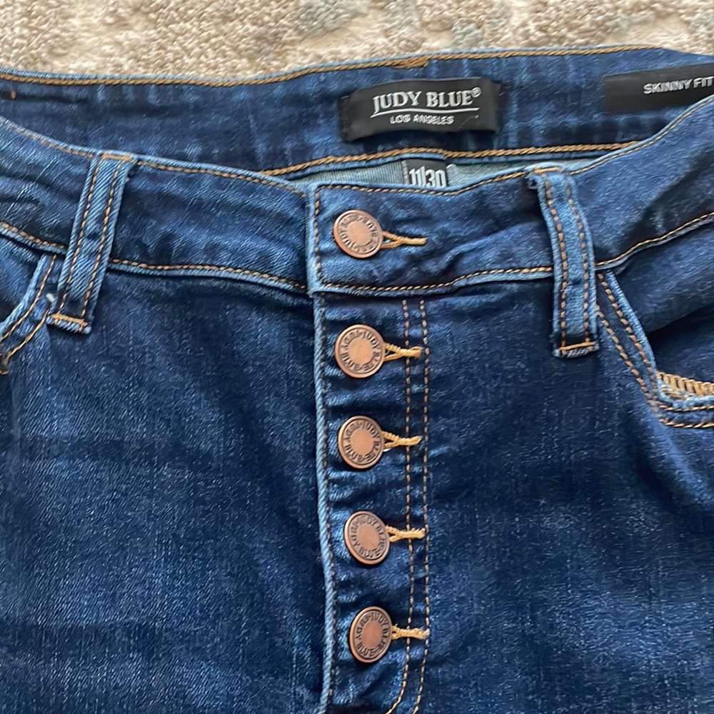 JUDY BLUE Button Up Jeans